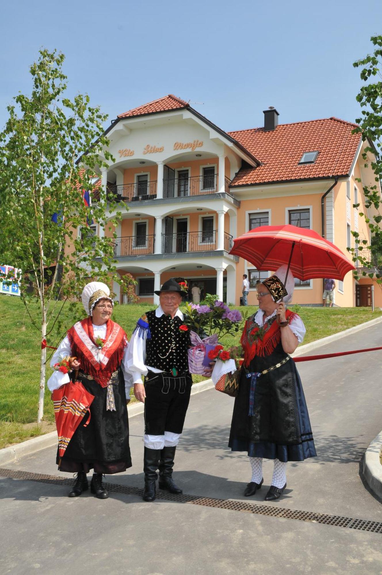 Vila Silva Marija Apartments Pišece Exteriör bild