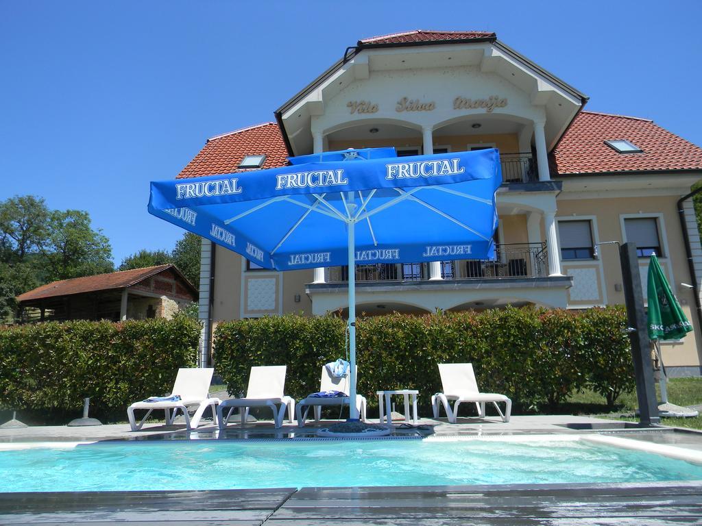 Vila Silva Marija Apartments Pišece Exteriör bild